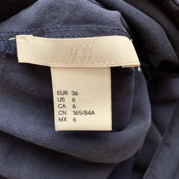 H&M APRON DRESS - Picture 9 of 12